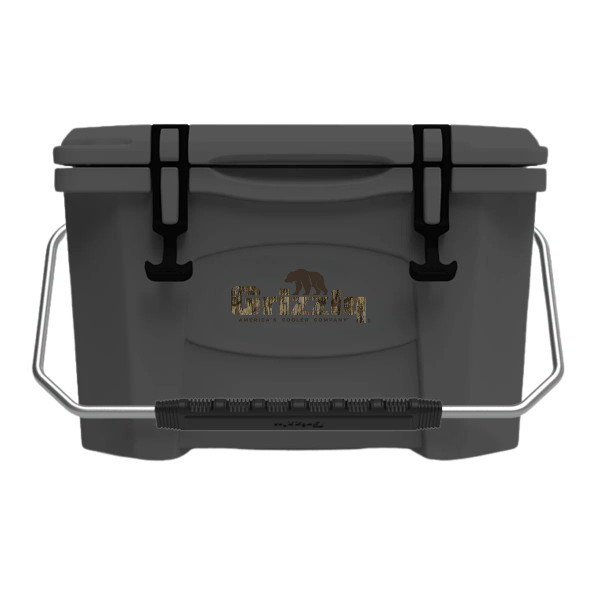 Front view of Grizzly 20 qt camo cooler with rubber latches and carry handle.