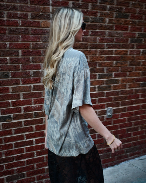 Banded Women's Sunday Camo Tee in Realtree Xtra Grey