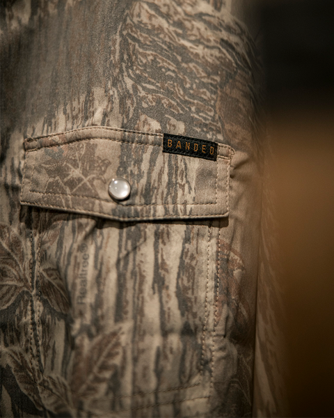 Banded Men's Trailhead Camo Shirt in Realtree Xtra Grey