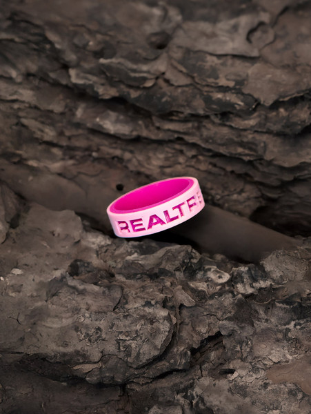 QALO Women's Strata Blush Rose & Vivid Magenta Ring | Realtree Camo