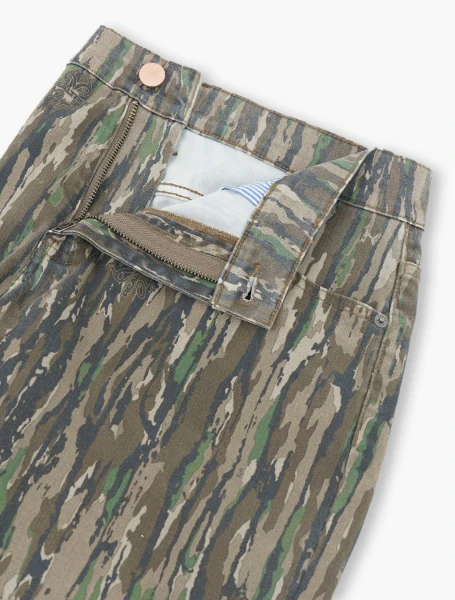 Mugsy Men's Denim Casual Fit Camo Jeans | Realtree Original