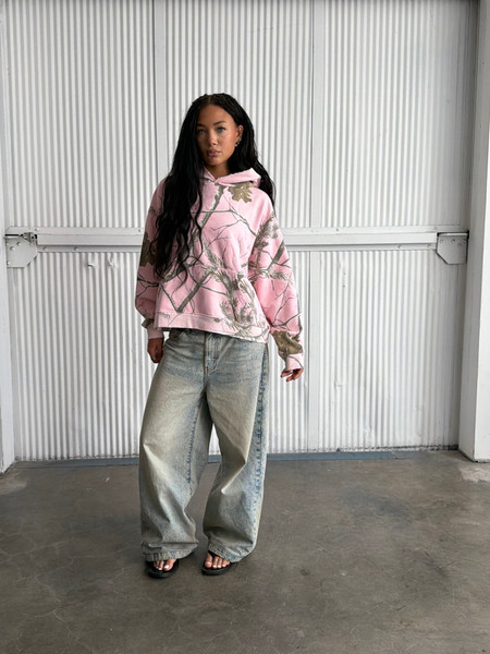 Aged Ivy Unisex Pink Camo Hoodie | Realtree APX