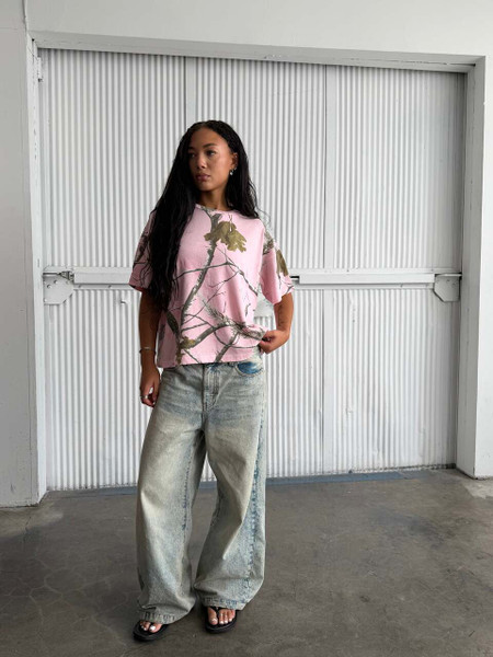 Aged Ivy Unisex Pink Camo Shirt | Realtree APX