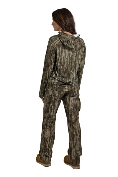 Women's Long Sleeve Hooded Camo Shirt in Realtree Legacy