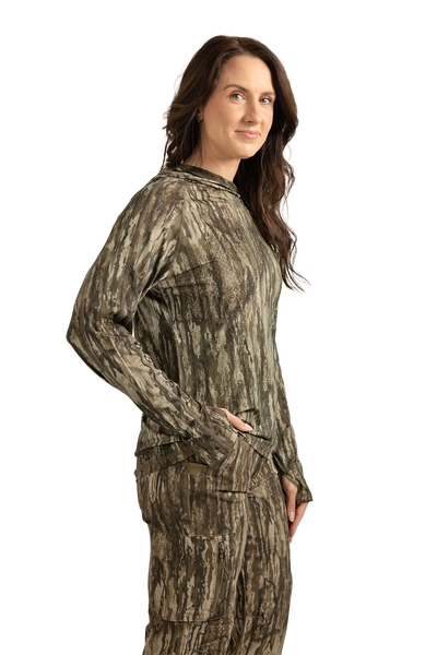 Women's Long Sleeve Hooded Camo Shirt in Realtree Legacy