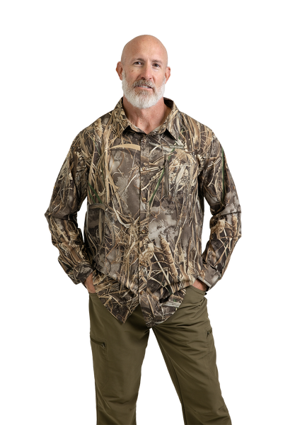 Men's Button Down Long Sleeve Hunting Shirt in Realtree MAX-7
