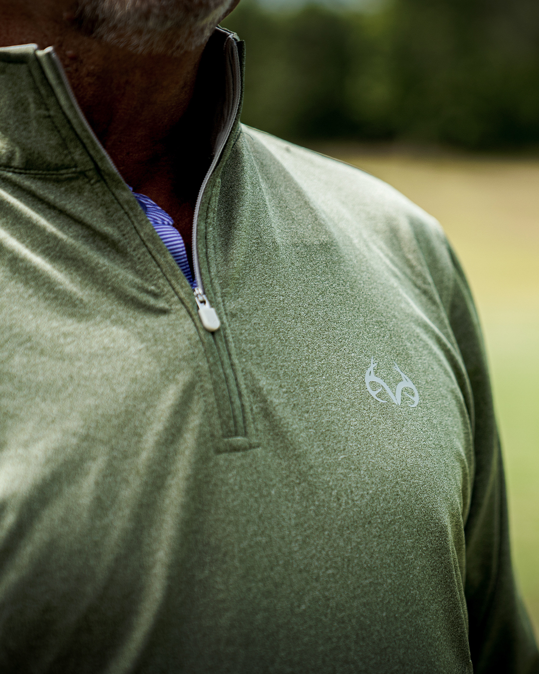 Realtree Men's Exclusive Green Pro Staff 1/4 Zip Lightweight Pullover