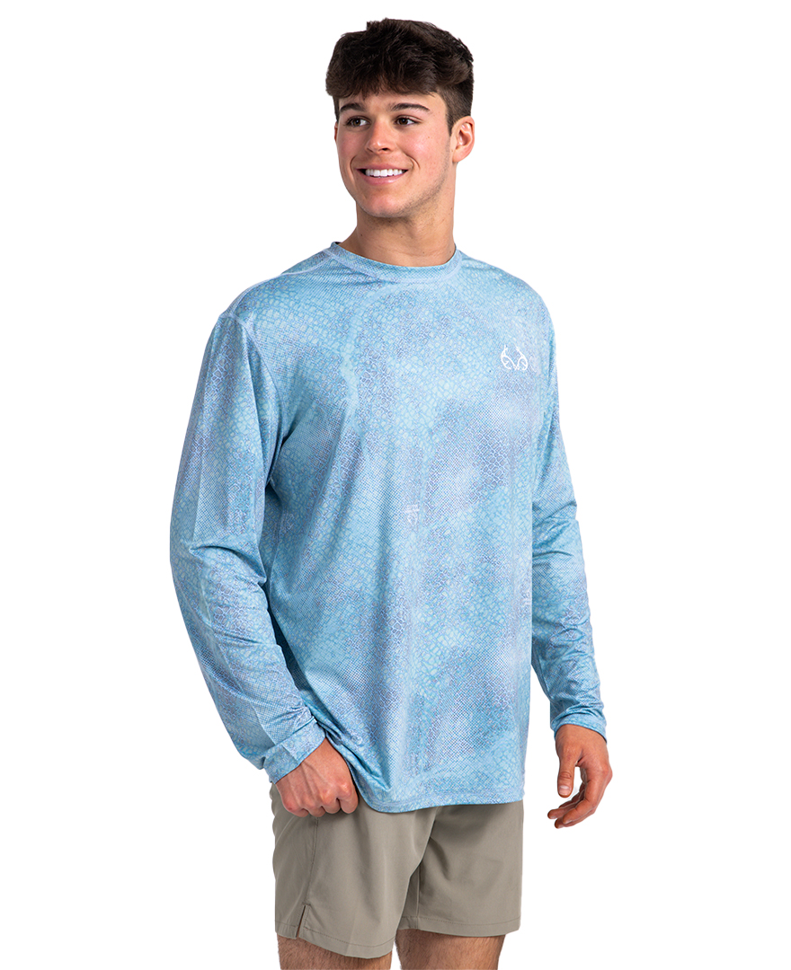 Realtree Fishing Reversible Performance Men's Blue Shirt | Mako