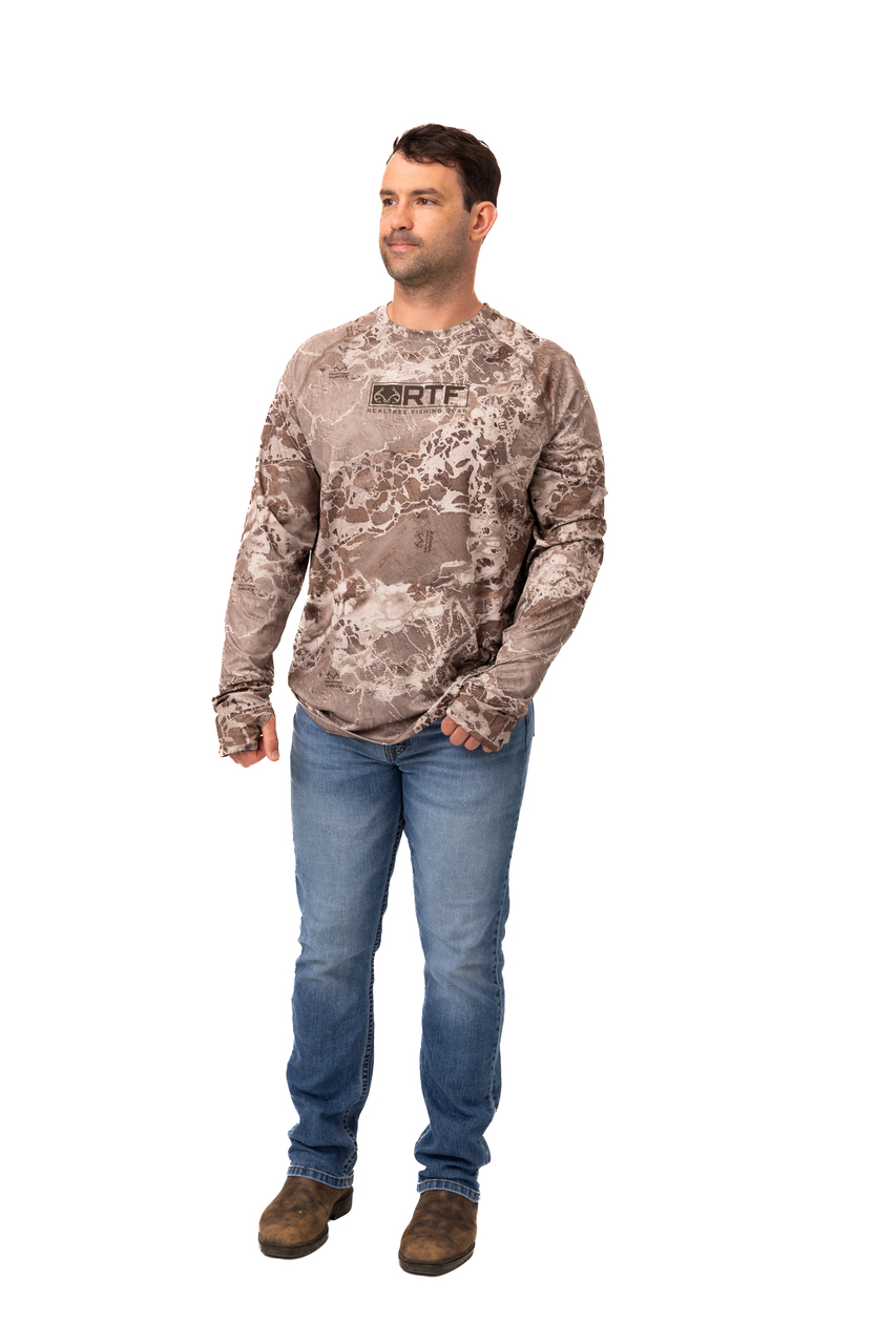 Realtree Wav3 Fishing Men's Performance Tee Shirt Long Sleeve