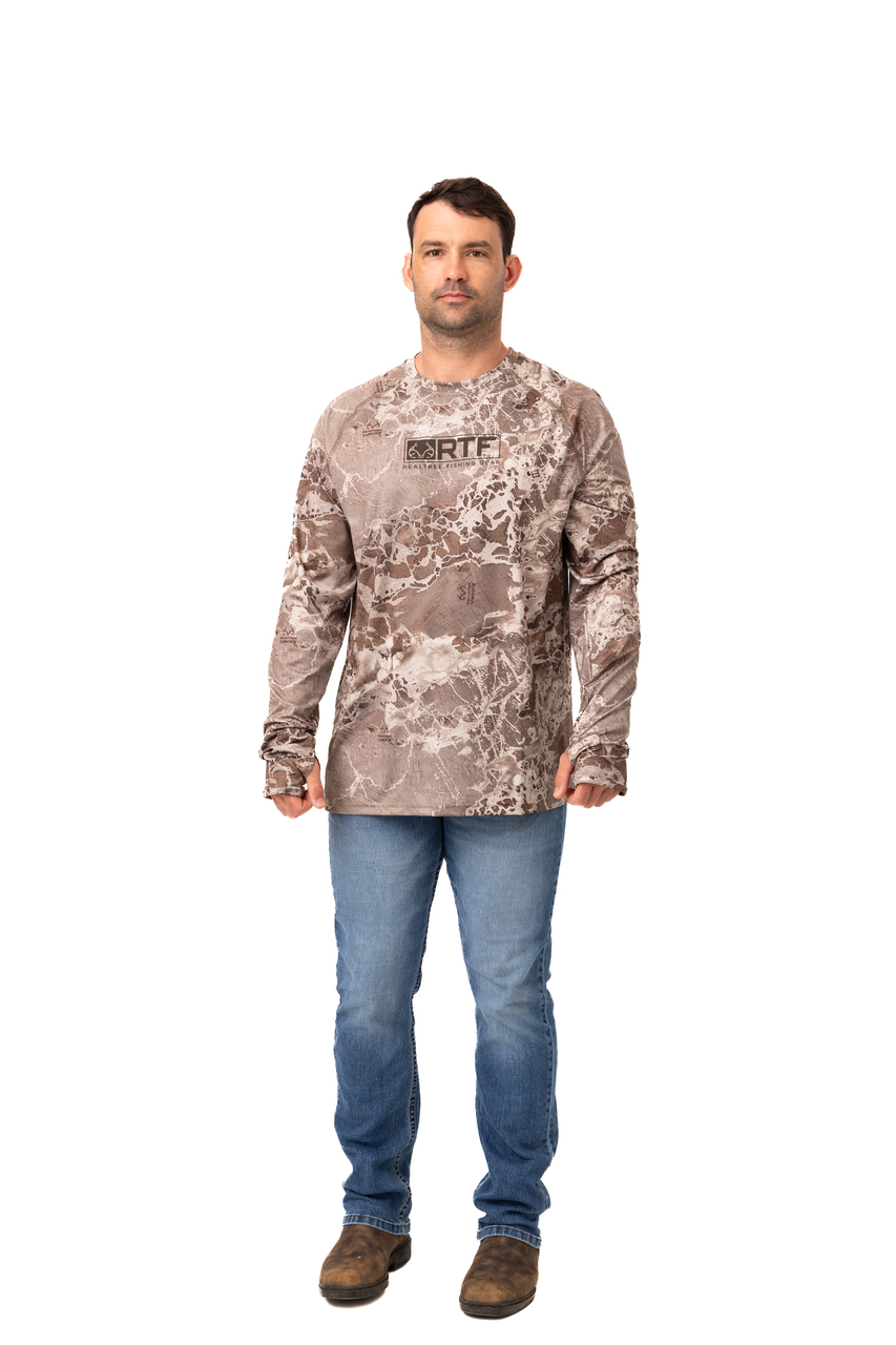 Realtree Fishing Long Sleeve Crew Neck Men's Shirt WAV3 Tan