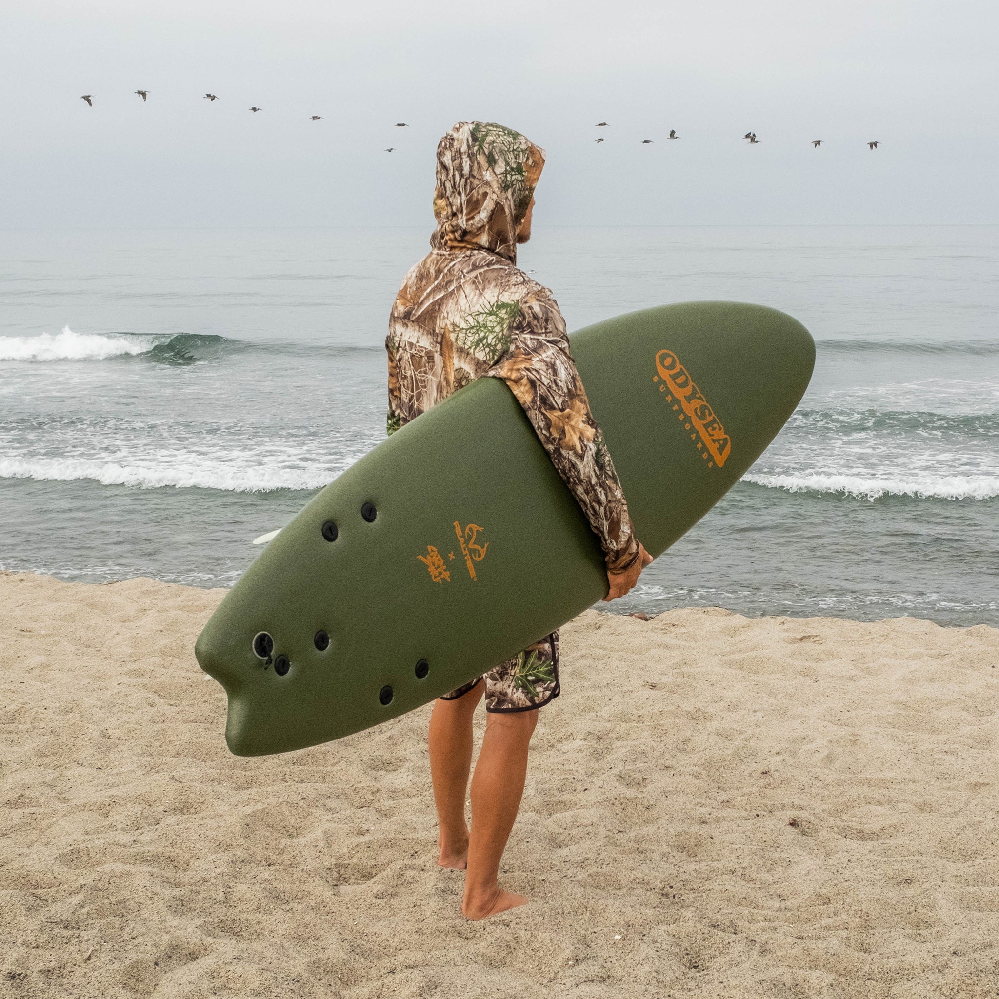 Catch Surf Odysea Skipper - Thruster Camo Surfboard | Realtree EDGE