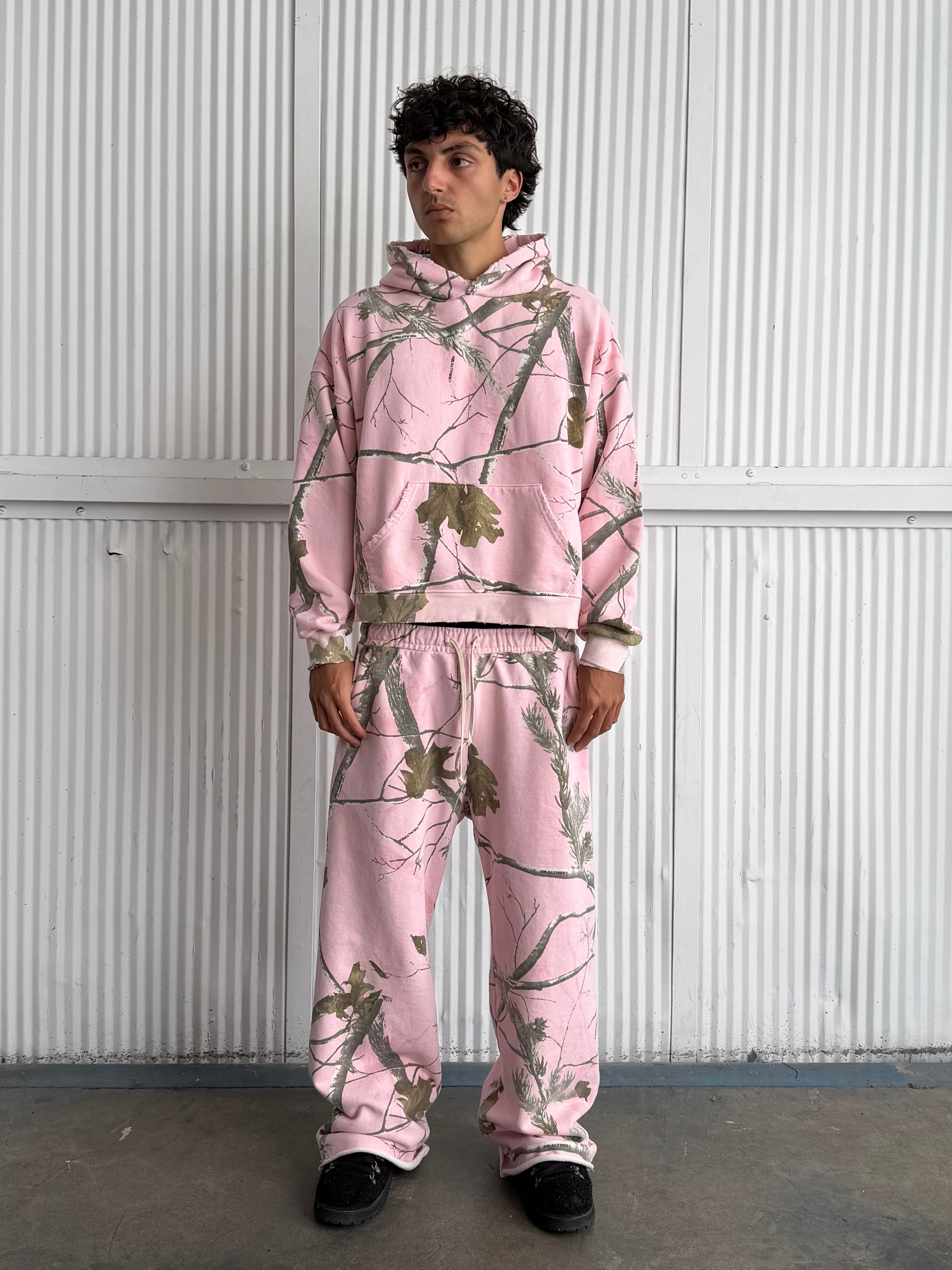 Aged Ivy Unisex Pink Camo Sweats | Realtree APX - Realtree Camo