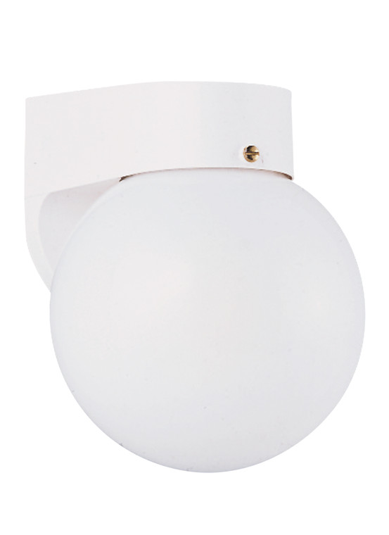 Generation Lighting Outdoor Wall Traditional 1 Light Outdoor Fixture in White GL-8753-15