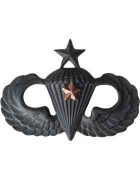 Regulation Senior Parachutist Badge - First Award - Military Depot
