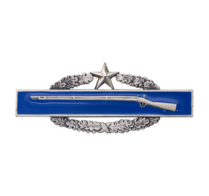ARMY BADGE: COMBAT INFANTRY SECOND AWARD - SILVER OXIDIZED ARMY BADGE: COMBAT INFANTRY SECOND AWARD - SILVER OXIDIZED