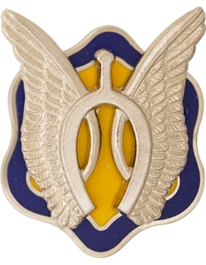 17th Cavalry Regiment Unit Crest with silver winged spur insignia