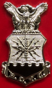 AIR FORCE ROTC MINI CAP DEVICE: CADET AIRMAN WITHOUT STARS - CLUTCH BACK AIR FORCE ROTC MINI CAP DEVICE: CADET AIRMAN WITHOUT STARS - CLUTCH BACK