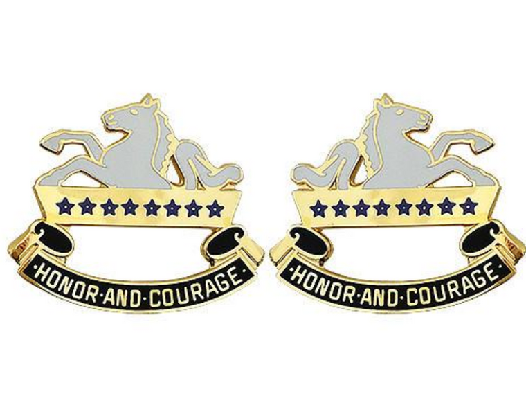 8th Cavalry Regiment Unit Crest (Honor and Courage)