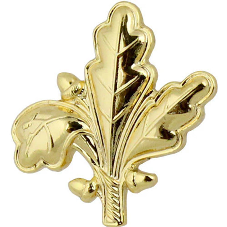 US Navy Supply Corps Collar Device featuring three oak leaf design - gold