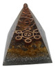 Pirámide Orgonita De Resina Con Piedras 3