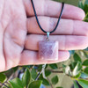 Collar Colgante Piedra Energética Cuarzo Fresa 1