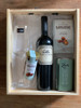 Caja Navideña Enemigo Wines, Dulces, Copa Cristal. Oliva 2 Caja Navideña Enemigo Wines, Dulces, Copa Cristal. Oliva 2