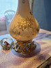 Antigua Portátil De Mesa .pie De Cerámica Y Metal Bronceado 1