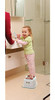 Taburete Dreambaby Con Escalón Aqua Dots, Ayuda Para El Entr 1