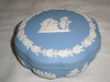 Antiguo Alhajero De Porcelana Celeste Y Blanca Wedgwood 1