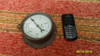 Lindo Antiguo Reloj Manómetro Bronce Decoración 2