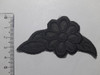 Parche Aplique Bordado Flor Margarita Hojas Negro 8x4 Cm. 2