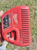 Cargador Millwauke 18v 2