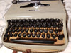 Palermo Antigua Maquina Escribir Olivetti Pluma 22 0