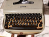 Palermo Antigua Maquina Escribir Olivetti Pluma 22 3