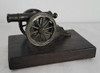 Antiguo Cañon De Metal Bronce Sobre Base De Madera B60 0
