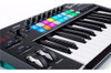 Controlador Novation Launchkey25 Mk2 16-pad 8-knob 25-key 0