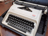 Máquina De Escribir Olympia Con Estuche Y En Perfecto Estado 0