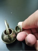 Par De Miniaturas Una England Olla 3 Patas Y Pava 6