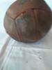 Balón De Cuero Diámetro 30 Cm. Para Gimnasia, Descosida. 5