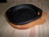 Provoletera De Fundición 2 Asas Base De Madera 2cm. 4