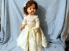 Muñeca De Plastico Vestida De Novia 0