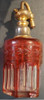 Antiguo Frasco Perfumero Cristal Grabado Color Rubi 1