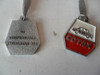 2 Llavero Insignia Antigua Taxi Cotax Peugeot 404 Di Tella 2