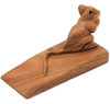 Novica Tope Para Puerta De Madera Encantador Mouse En Color 1