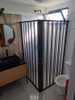 Mampara Plegable Pvc Esquinera En L 0,70 X 1,00 Negra Ducha 1