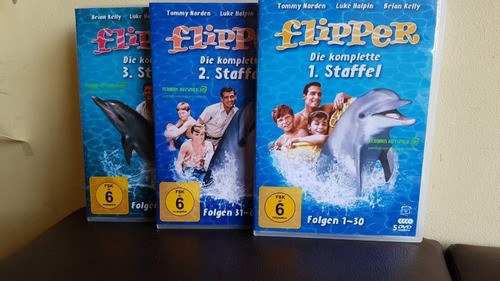 Flipper Complete Series 1960s with Subtitles - 88 Episodes, 15 DVDs