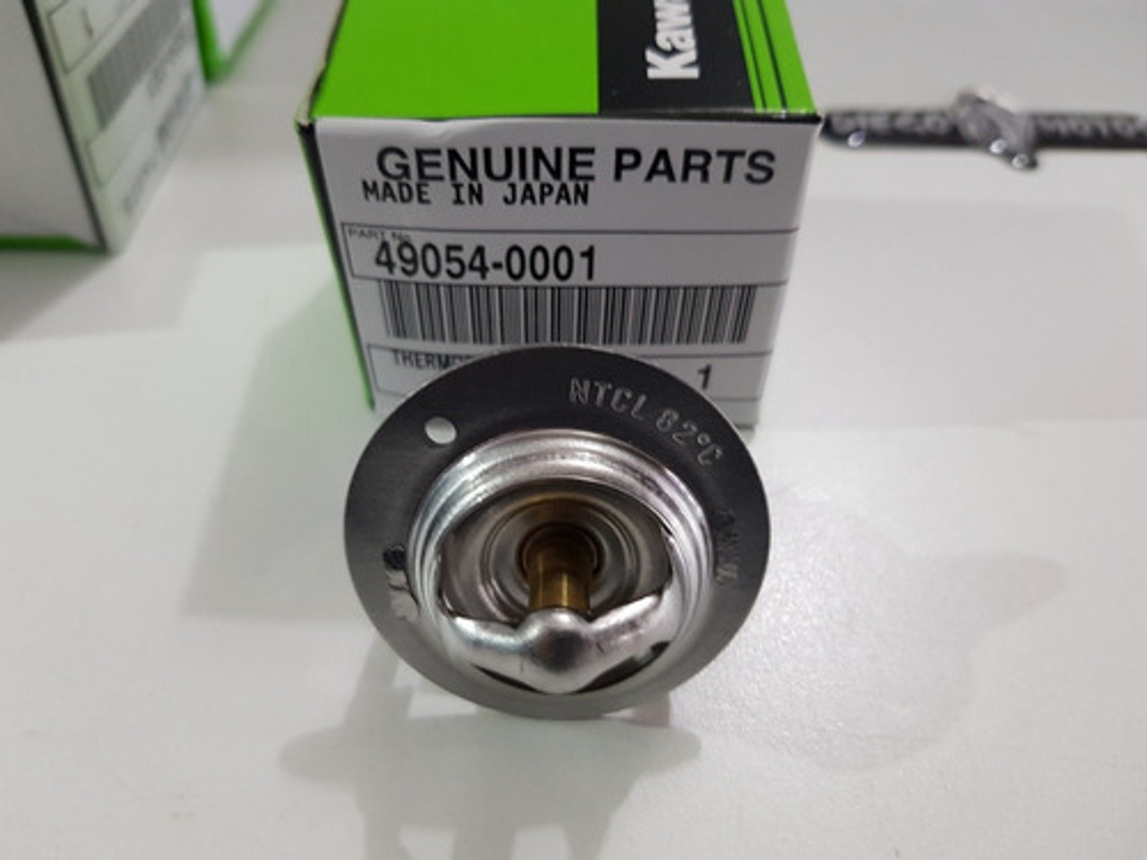 notta NEW GENUINE/ OEM K5T82185 8657A077 (K5T46494) CANISTER PURGE