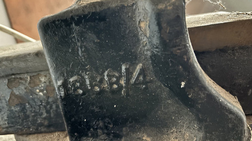 Morsa Antigua Para Banco De Trabajo 0