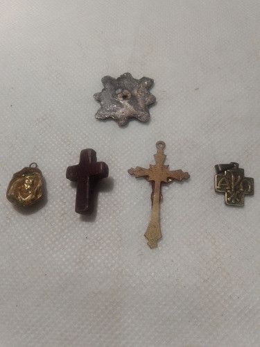 4 Pingentes Crucifixo Antigos 1