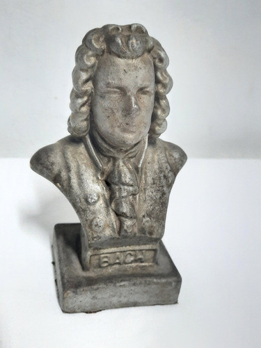 Escultura Antigua Bach De Goma Dura 1